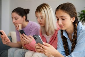 seguridad en línea para adolescentes